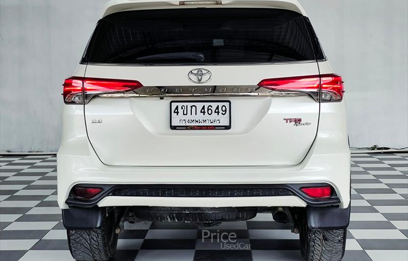 ขายรถ-suv-มือสอง-toyota-โตโยต้า-fortuner-ฟอร์จูนเนอร์-รถปี2018-รหัส84008-577cb8ca.jpg ขายรถ-suv-มือสอง-toyota-โตโยต้า-fortuner-ฟอร์จูนเนอร์-รถปี2018-รหัส84008-577cb8ca.jpg