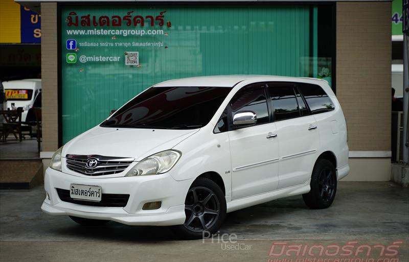 รถตู้มือสอง TOYOTA INNOVA รถปี 2011