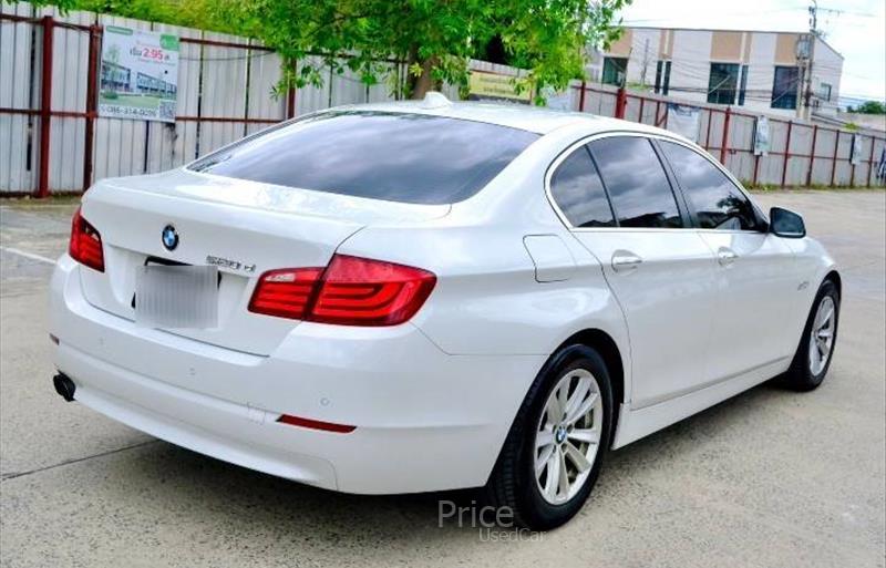 ขายรถเก๋งมือสอง-bmw-บีเอ็มดับบลิว-520d-ห้าสองศูนย์ดี-รถปี2012-รหัส84116-547fa395.jpg ขายรถเก๋งมือสอง-bmw-บีเอ็มดับบลิว-520d-ห้าสองศูนย์ดี-รถปี2012-รหัส84116-547fa395.jpg