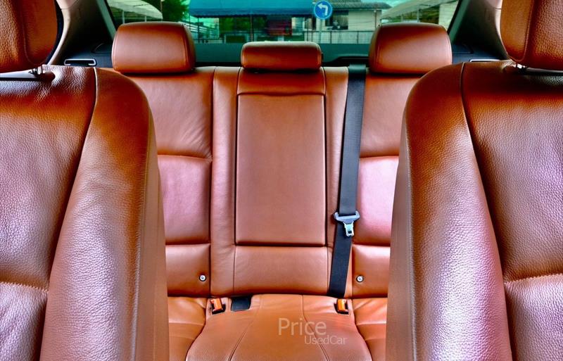 ขายรถเก๋งมือสอง-bmw-บีเอ็มดับบลิว-520d-ห้าสองศูนย์ดี-รถปี2012-รหัส84116-9170996f.jpg ขายรถเก๋งมือสอง-bmw-บีเอ็มดับบลิว-520d-ห้าสองศูนย์ดี-รถปี2012-รหัส84116-9170996f.jpg