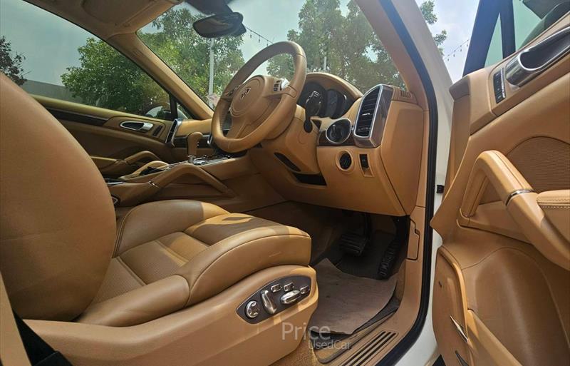 ขายรถ-suv-มือสอง-porsche-ปอร์เช่-cayenne-รถปี2011-รหัส84120-c456fbae.jpg ขายรถ-suv-มือสอง-porsche-ปอร์เช่-cayenne-รถปี2011-รหัส84120-c456fbae.jpg