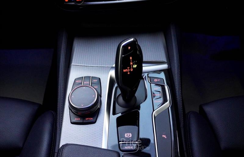 ขายรถเก๋งมือสอง-bmw-บีเอ็มดับบลิว-520d-ห้าสองศูนย์ดี-รถปี2018-รหัส84147-a8d09aae.jpg ขายรถเก๋งมือสอง-bmw-บีเอ็มดับบลิว-520d-ห้าสองศูนย์ดี-รถปี2018-รหัส84147-a8d09aae.jpg