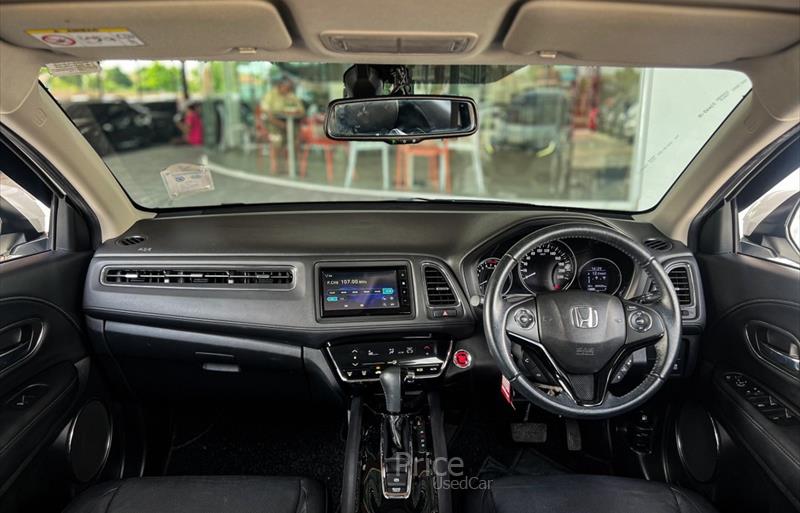 ขายรถ-suv-มือสอง-honda-ฮอนด้า-hr-v-เอชอาร์วี-รถปี2019-รหัส84150-b9615f79.jpg ขายรถ-suv-มือสอง-honda-ฮอนด้า-hr-v-เอชอาร์วี-รถปี2019-รหัส84150-b9615f79.jpg
