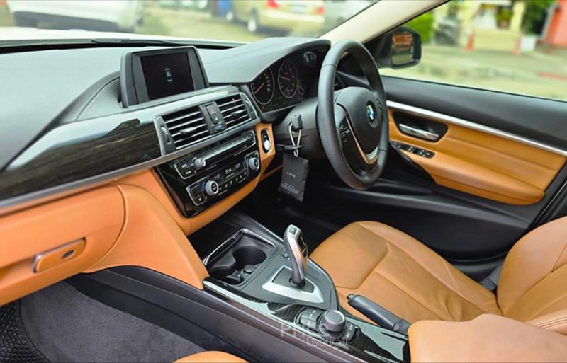 ขายรถเก๋งมือสอง-bmw-บีเอ็มดับบลิว-320d-สามสองศูนย์ดี-รถปี2017-รหัส84163-fe0b30cf.jpg ขายรถเก๋งมือสอง-bmw-บีเอ็มดับบลิว-320d-สามสองศูนย์ดี-รถปี2017-รหัส84163-fe0b30cf.jpg