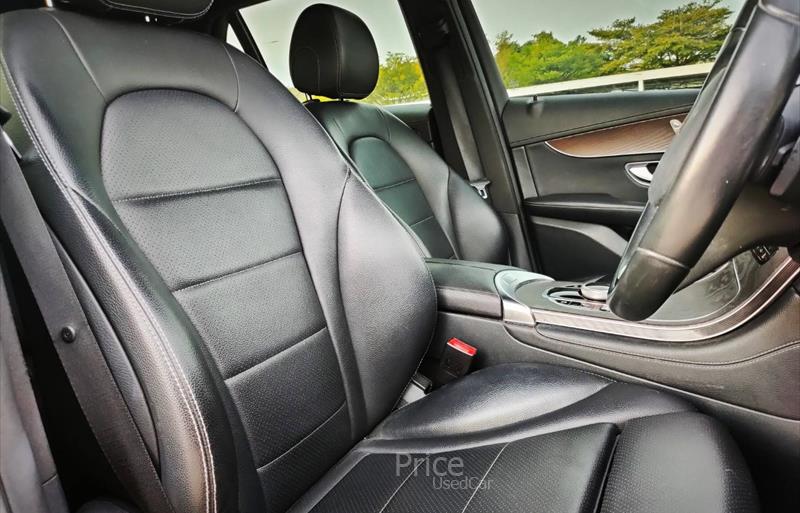 ขายรถเก๋งมือสอง-mercedes-benz-เมอร์เซเดสเบนซ์-glc250-จีแอลซีสองห้าศูนย์-รถปี2016-รหัส84182-d4f7ae09.jpg ขายรถเก๋งมือสอง-mercedes-benz-เมอร์เซเดสเบนซ์-glc250-จีแอลซีสองห้าศูนย์-รถปี2016-รหัส84182-d4f7ae09.jpg
