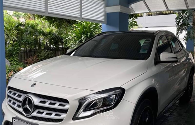 รถเก๋งมือสอง MERCEDES BENZ GLA250 รถปี 2017