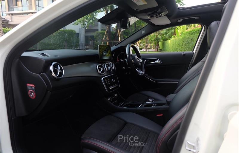 ขายรถเก๋งมือสอง-mercedes-benz-เมอร์เซเดสเบนซ์-gla250-รถปี2017-รหัส84183-2cfc19f1.jpg ขายรถเก๋งมือสอง-mercedes-benz-เมอร์เซเดสเบนซ์-gla250-รถปี2017-รหัส84183-2cfc19f1.jpg