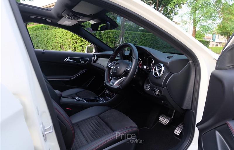 ขายรถเก๋งมือสอง-mercedes-benz-เมอร์เซเดสเบนซ์-gla250-รถปี2017-รหัส84183-61006a6a.jpg ขายรถเก๋งมือสอง-mercedes-benz-เมอร์เซเดสเบนซ์-gla250-รถปี2017-รหัส84183-61006a6a.jpg