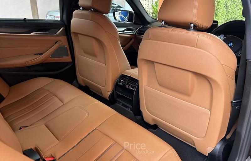 ขายรถเก๋งมือสอง-bmw-บีเอ็มดับบลิว-520d-ห้าสองศูนย์ดี-รถปี2022-รหัส84184-114d165d.jpg ขายรถเก๋งมือสอง-bmw-บีเอ็มดับบลิว-520d-ห้าสองศูนย์ดี-รถปี2022-รหัส84184-114d165d.jpg