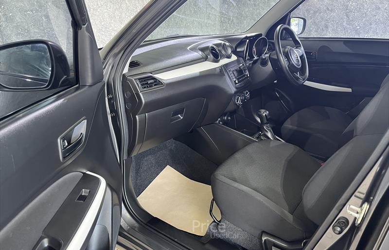 ขายรถเก๋งมือสอง-suzuki-ซูซูกิ-swift-สวิฟ-รถปี2018-รหัส84218-634f1e7e.jpg ขายรถเก๋งมือสอง-suzuki-ซูซูกิ-swift-สวิฟ-รถปี2018-รหัส84218-634f1e7e.jpg