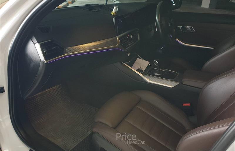 ขายรถเก๋งมือสอง-bmw-บีเอ็มดับบลิว-330e-รถปี2022-รหัส84222-cbfcd45d.jpg ขายรถเก๋งมือสอง-bmw-บีเอ็มดับบลิว-330e-รถปี2022-รหัส84222-cbfcd45d.jpg