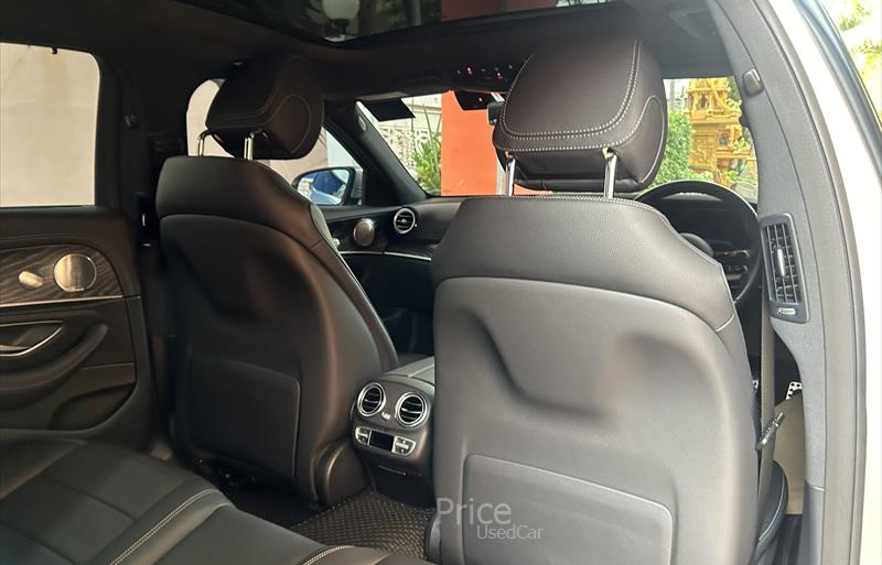 ขายรถเก๋งมือสอง-mercedes-benz-เมอร์เซเดสเบนซ์-e300-อีสามศูนย์ศูนย์-รถปี2022-รหัส84223-c6993888.jpg ขายรถเก๋งมือสอง-mercedes-benz-เมอร์เซเดสเบนซ์-e300-อีสามศูนย์ศูนย์-รถปี2022-รหัส84223-c6993888.jpg