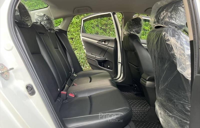 ขายรถเก๋งมือสอง-honda-ฮอนด้า-civic-ซีวิค-รถปี2018-รหัส84229-bd26b6c6.jpg ขายรถเก๋งมือสอง-honda-ฮอนด้า-civic-ซีวิค-รถปี2018-รหัส84229-bd26b6c6.jpg
