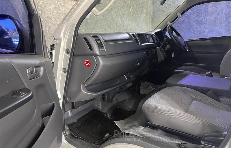 ขายรถตู้มือสอง-toyota-โตโยต้า-commuter-คอมมิวเตอร์-รถปี2019-รหัส84242-b7562ffb.jpg ขายรถตู้มือสอง-toyota-โตโยต้า-commuter-คอมมิวเตอร์-รถปี2019-รหัส84242-b7562ffb.jpg