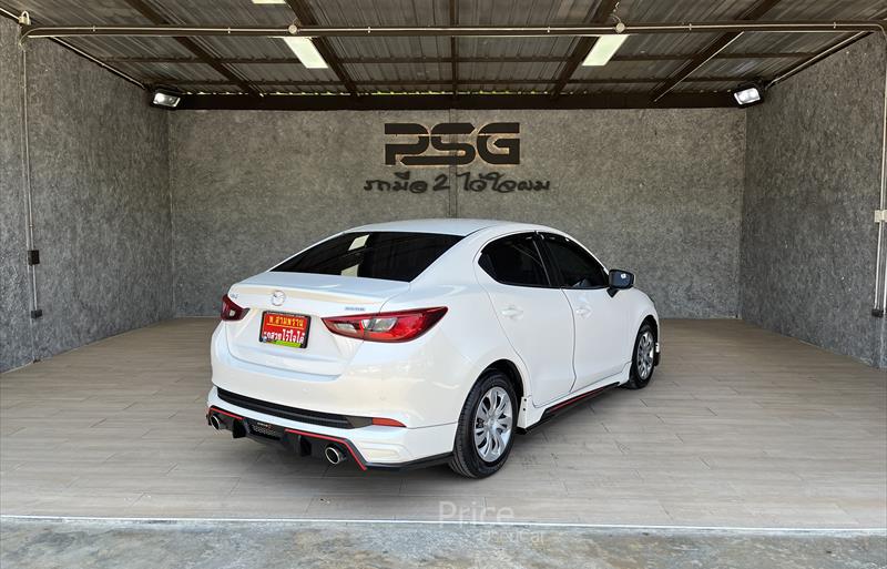 ขายรถเก๋งมือสอง-mazda-มาสด้า-2-สอง-รถปี2020-รหัส84253-2bfcc66d.jpg ขายรถเก๋งมือสอง-mazda-มาสด้า-2-สอง-รถปี2020-รหัส84253-2bfcc66d.jpg