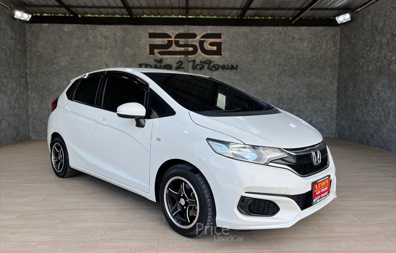 รถเก๋งมือสอง HONDA JAZZ รถปี 2018