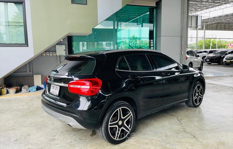 ขายรถ-suv-มือสอง-mercedes-benz-เมอร์เซเดสเบนซ์-gla-200-จีแอลเอ200-รถปี2015-รหัส84268-43f1169c.jpg ขายรถ-suv-มือสอง-mercedes-benz-เมอร์เซเดสเบนซ์-gla-200-จีแอลเอ200-รถปี2015-รหัส84268-43f1169c.jpg