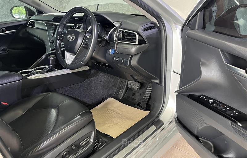 ขายรถเก๋งมือสอง-toyota-โตโยต้า-camry-คัมรี่-รถปี2020-รหัส84277-e760290f.jpg ขายรถเก๋งมือสอง-toyota-โตโยต้า-camry-คัมรี่-รถปี2020-รหัส84277-e760290f.jpg