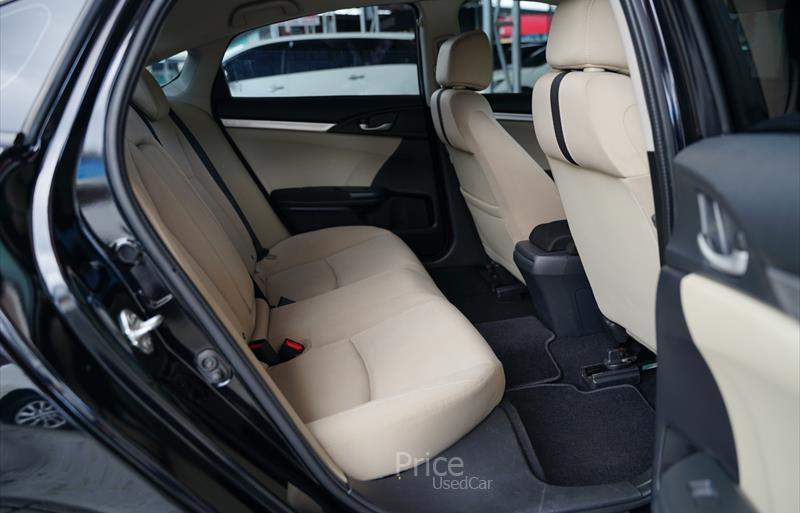 ขายรถเก๋งมือสอง-honda-ฮอนด้า-civic-ซีวิค-รถปี2017-รหัส84280-57fef17e.jpg ขายรถเก๋งมือสอง-honda-ฮอนด้า-civic-ซีวิค-รถปี2017-รหัส84280-57fef17e.jpg