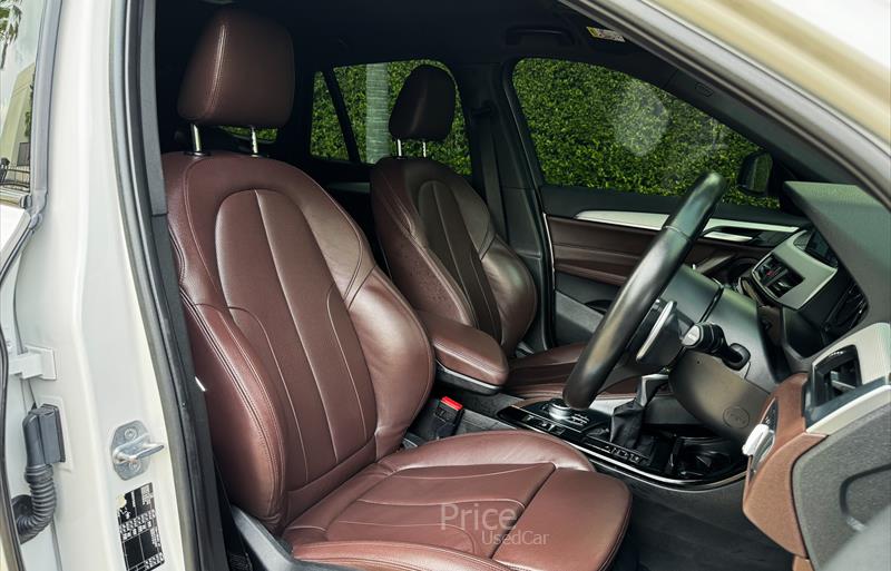 ขายรถ-suv-มือสอง-bmw-บีเอ็มดับบลิว-x1-เอ็กซ์1-รถปี2020-รหัส84295-d4e320a1.jpg ขายรถ-suv-มือสอง-bmw-บีเอ็มดับบลิว-x1-เอ็กซ์1-รถปี2020-รหัส84295-d4e320a1.jpg