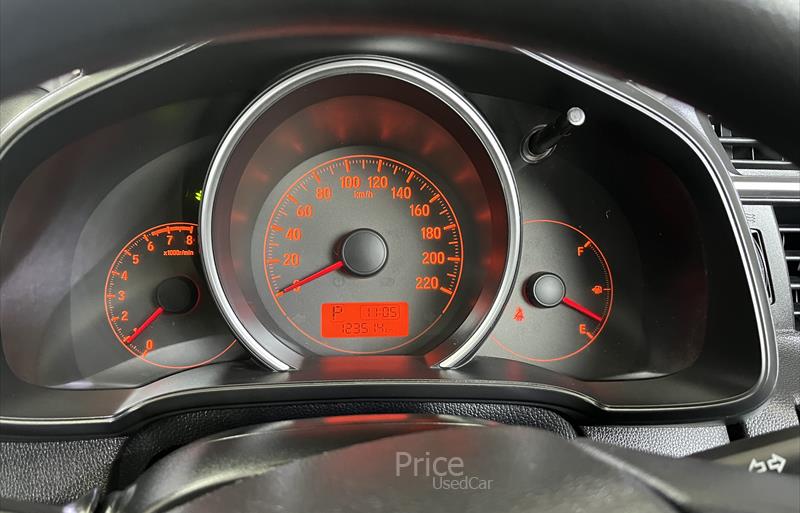 ขายรถเก๋งมือสอง-honda-ฮอนด้า-jazz-แจ๊ส-รถปี2016-รหัส84321-03e6d67a.jpg ขายรถเก๋งมือสอง-honda-ฮอนด้า-jazz-แจ๊ส-รถปี2016-รหัส84321-03e6d67a.jpg