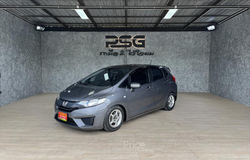 รถเก๋งมือสอง HONDA JAZZ รถปี 2016