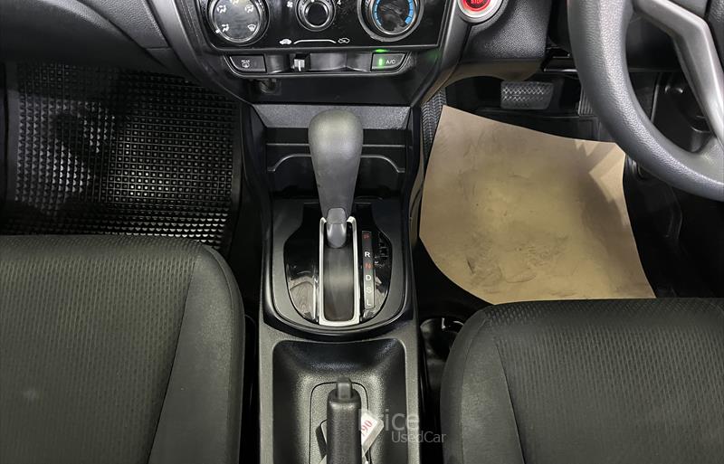 ขายรถเก๋งมือสอง-honda-ฮอนด้า-city-ซิตี้-รถปี2018-รหัส84322-2c587a3d.jpg ขายรถเก๋งมือสอง-honda-ฮอนด้า-city-ซิตี้-รถปี2018-รหัส84322-2c587a3d.jpg
