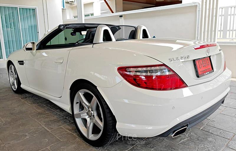 ขายรถเก๋งมือสอง-mercedes-benz-เมอร์เซเดสเบนซ์-slk200-amg-รถปี2013-รหัส84359-82c3611a.jpg ขายรถเก๋งมือสอง-mercedes-benz-เมอร์เซเดสเบนซ์-slk200-amg-รถปี2013-รหัส84359-82c3611a.jpg