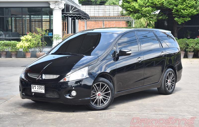 รถตู้มือสอง MITSUBISHI SPACE WAGON รถปี 2011