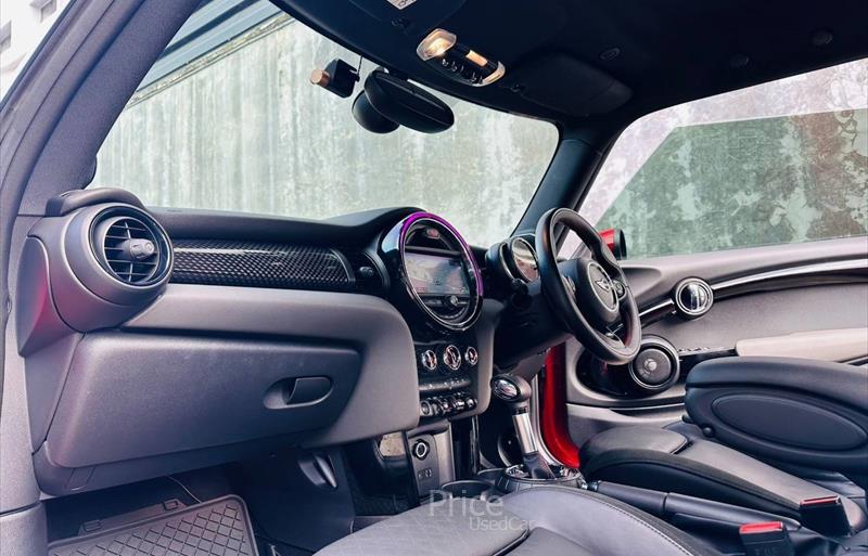 ขายรถเก๋งมือสอง-mini-มินิ-cooper-คูเปอร์-รถปี2016-รหัส84394-72430a93.jpg ขายรถเก๋งมือสอง-mini-มินิ-cooper-คูเปอร์-รถปี2016-รหัส84394-72430a93.jpg