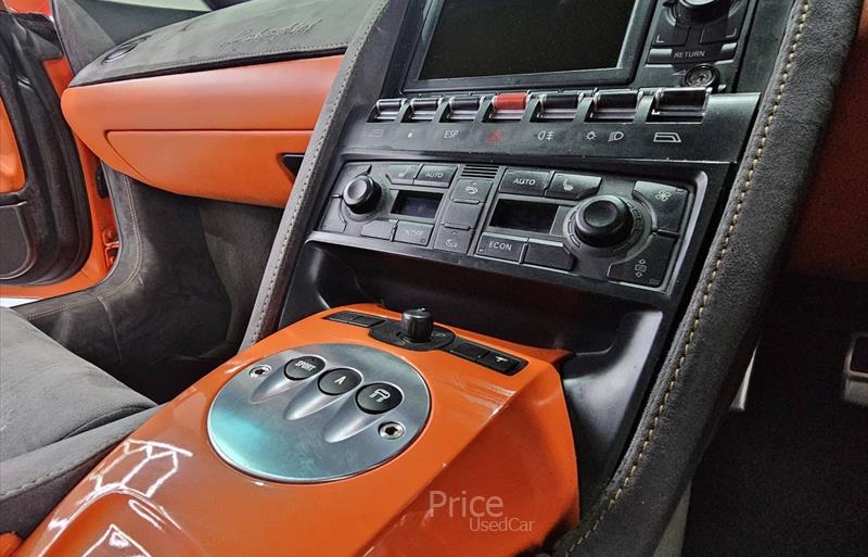 ขายรถเก๋งมือสอง-lamborghini-แลมโบกินี่-gallardo-รถปี2006-รหัส84401-19a58f12.jpg ขายรถเก๋งมือสอง-lamborghini-แลมโบกินี่-gallardo-รถปี2006-รหัส84401-19a58f12.jpg