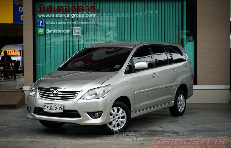 รถตู้มือสอง TOYOTA INNOVA รถปี 2012