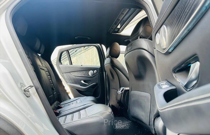 ขายรถเก๋งมือสอง-mercedes-benz-เมอร์เซเดสเบนซ์-glc250-จีแอลซีสองห้าศูนย์-รถปี2020-รหัส84433-d1da8a7a.jpg ขายรถเก๋งมือสอง-mercedes-benz-เมอร์เซเดสเบนซ์-glc250-จีแอลซีสองห้าศูนย์-รถปี2020-รหัส84433-d1da8a7a.jpg
