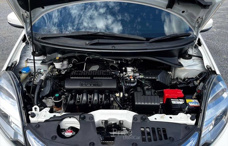 ขายรถเก๋งมือสอง-honda-ฮอนด้า-brio-amaze-บริโอ-อเมซ-รถปี2017-รหัส84474-526c6ee5.jpg ขายรถเก๋งมือสอง-honda-ฮอนด้า-brio-amaze-บริโอ-อเมซ-รถปี2017-รหัส84474-526c6ee5.jpg