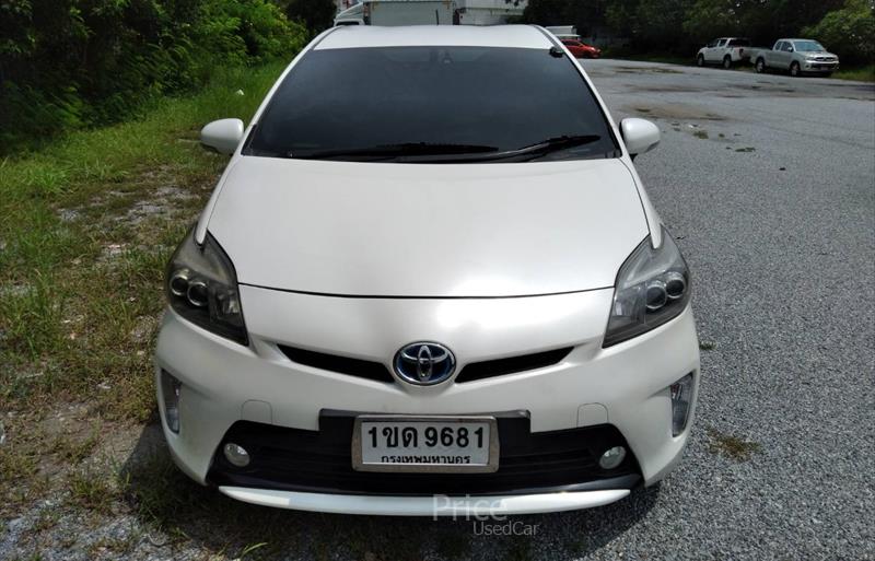 รถเก๋งมือสอง TOYOTA PRIUS รถปี 2012