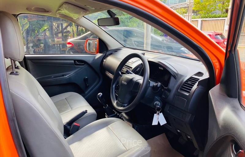 ขายรถกระบะมือสอง-isuzu-อีซูซุ-d-max-ดีแมคซ์-รถปี2018-รหัส84572-21308d57.jpg ขายรถกระบะมือสอง-isuzu-อีซูซุ-d-max-ดีแมคซ์-รถปี2018-รหัส84572-21308d57.jpg