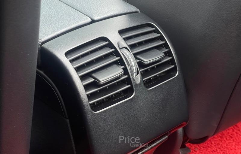 ขายรถเก๋งมือสอง-mercedes-benz-เมอร์เซเดสเบนซ์-e200-อีสองศูนย์ศูนย์-รถปี2016-รหัส84603-0a8c5742.jpg ขายรถเก๋งมือสอง-mercedes-benz-เมอร์เซเดสเบนซ์-e200-อีสองศูนย์ศูนย์-รถปี2016-รหัส84603-0a8c5742.jpg