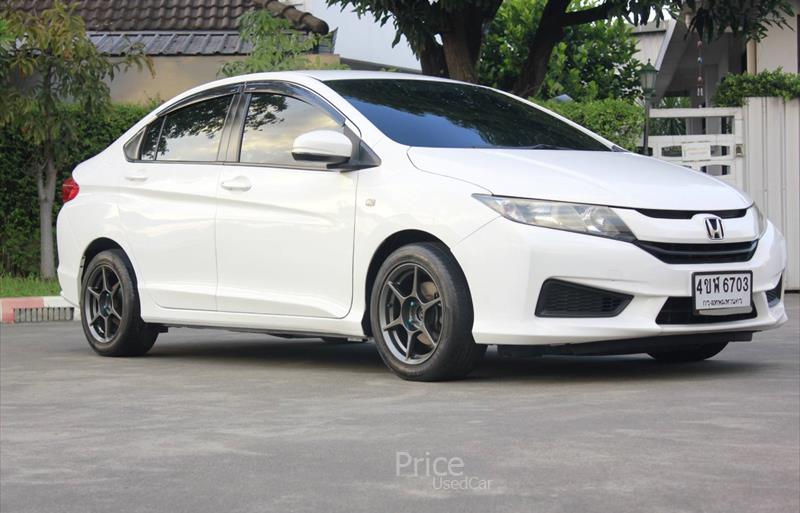 ขายรถเก๋งมือสอง-honda-ฮอนด้า-city-ซิตี้-รถปี2015-รหัส84668-5e89b375.jpg ขายรถเก๋งมือสอง-honda-ฮอนด้า-city-ซิตี้-รถปี2015-รหัส84668-5e89b375.jpg