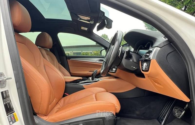 ขายรถเก๋งมือสอง bmw 530i รถปี2018 รหัส 84692-รูปที่10 ขายรถเก๋งมือสอง bmw 530i รถปี2018 รหัส 84692-รูปที่10