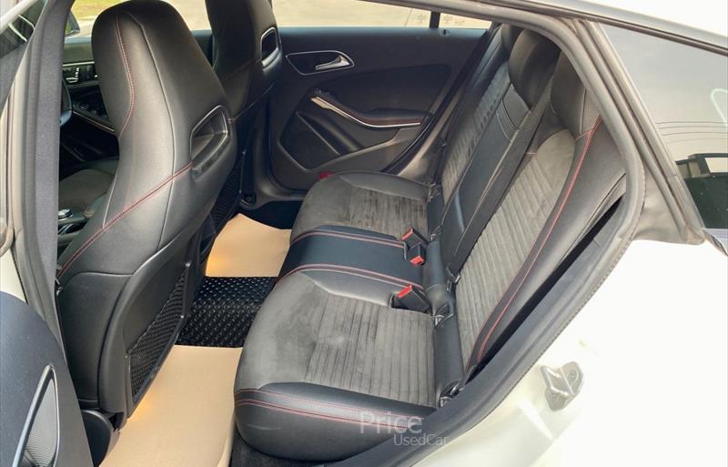 ขายรถเก๋งมือสอง-mercedes-benz-เมอร์เซเดสเบนซ์-cla250-amg-ซีแอลเอสองห้าศูนย์-เอเอ็มจี-รถปี2017-รหัส84714-5f0e93fb.jpg ขายรถเก๋งมือสอง-mercedes-benz-เมอร์เซเดสเบนซ์-cla250-amg-ซีแอลเอสองห้าศูนย์-เอเอ็มจี-รถปี2017-รหัส84714-5f0e93fb.jpg