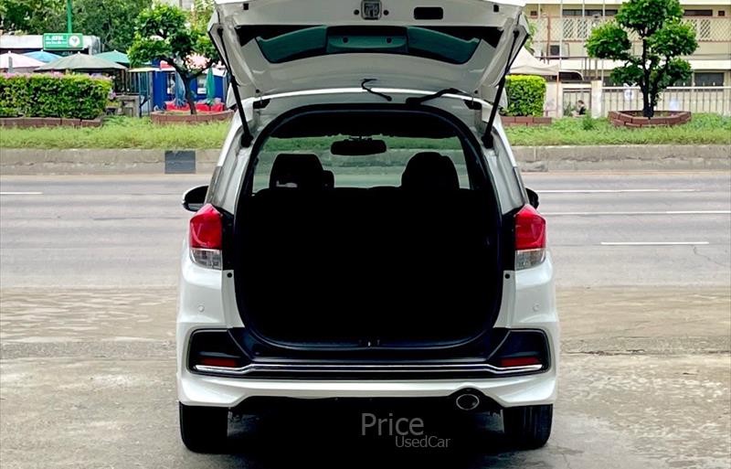 ขายรถเก๋งมือสอง-honda-ฮอนด้า-mobilio-โมบิลิโอ-รถปี2017-รหัส84773-d6a50685.jpg ขายรถเก๋งมือสอง-honda-ฮอนด้า-mobilio-โมบิลิโอ-รถปี2017-รหัส84773-d6a50685.jpg