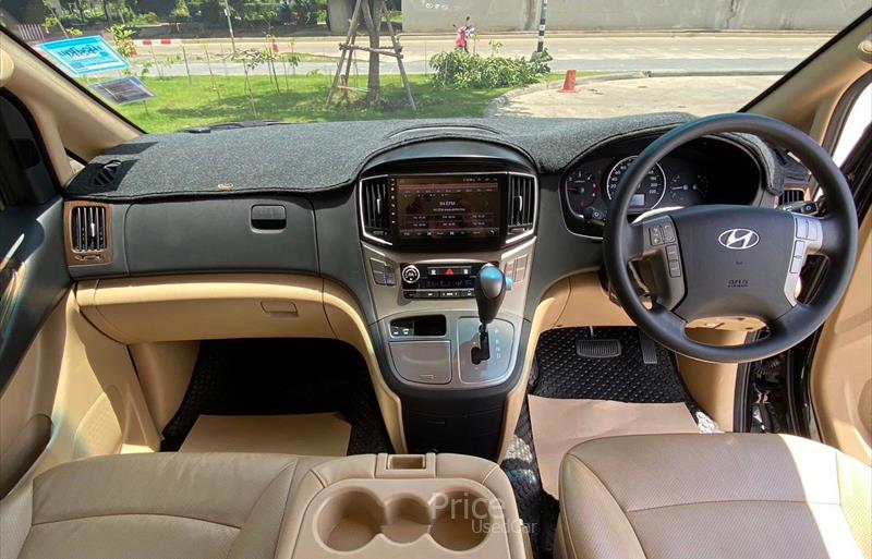 ขายรถตู้มือสอง-hyundai-ฮุนได-h-1-เอชวัน-รถปี2022-รหัส84946-a192fcfd.jpg ขายรถตู้มือสอง-hyundai-ฮุนได-h-1-เอชวัน-รถปี2022-รหัส84946-a192fcfd.jpg