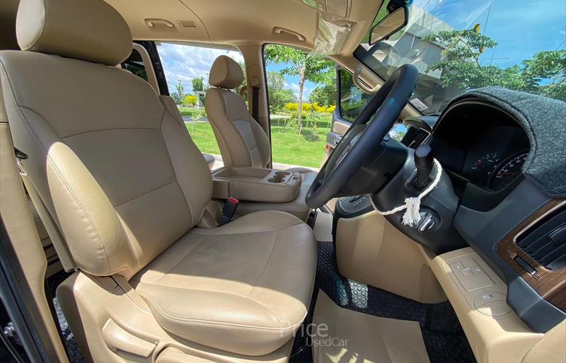 ขายรถตู้มือสอง-hyundai-ฮุนได-h-1-เอชวัน-รถปี2022-รหัส84946-edcb2b7a.jpg ขายรถตู้มือสอง-hyundai-ฮุนได-h-1-เอชวัน-รถปี2022-รหัส84946-edcb2b7a.jpg