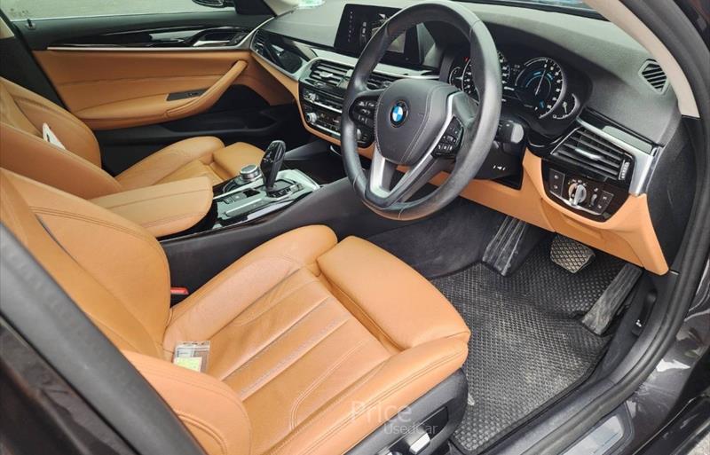 ขายรถเก๋งมือสอง-bmw-บีเอ็มดับบลิว-530i-รถปี2019-รหัส84950-05caa322.jpg ขายรถเก๋งมือสอง-bmw-บีเอ็มดับบลิว-530i-รถปี2019-รหัส84950-05caa322.jpg