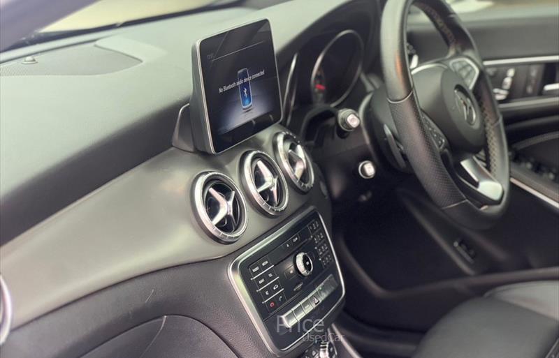 ขายรถเก๋งมือสอง-mercedes-benz-เมอร์เซเดสเบนซ์-cla200-รถปี2018-รหัส84952-3429c4e9.jpg ขายรถเก๋งมือสอง-mercedes-benz-เมอร์เซเดสเบนซ์-cla200-รถปี2018-รหัส84952-3429c4e9.jpg