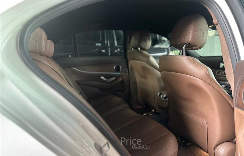 ขายรถเก๋งมือสอง-mercedes-benz-เมอร์เซเดสเบนซ์-e220-รถปี2016-รหัส84959-3b02d638.jpg ขายรถเก๋งมือสอง-mercedes-benz-เมอร์เซเดสเบนซ์-e220-รถปี2016-รหัส84959-3b02d638.jpg