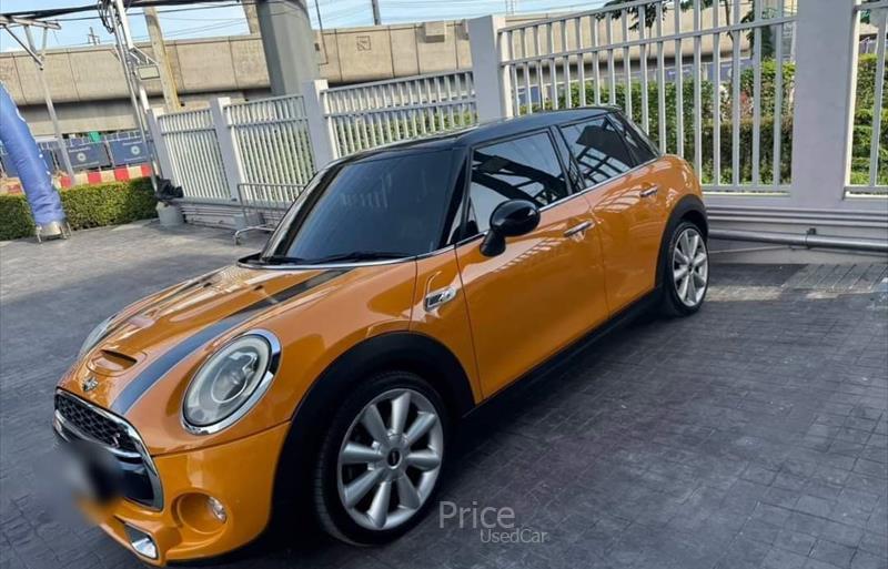 ขายรถเก๋งมือสอง-mini-มินิ-cooper-คูเปอร์-รถปี2016-รหัส84964-667bb10b.jpg ขายรถเก๋งมือสอง-mini-มินิ-cooper-คูเปอร์-รถปี2016-รหัส84964-667bb10b.jpg