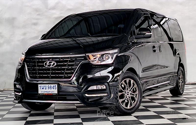 รถตู้มือสอง HYUNDAI H-1 รถปี 2022