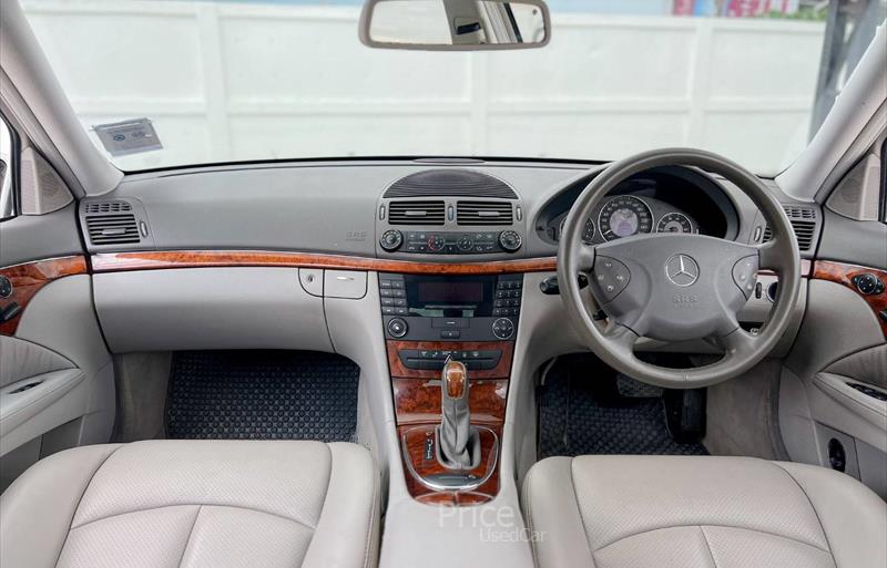 ขายรถเก๋งมือสอง-mercedes-benz-เมอร์เซเดสเบนซ์-e200-อีสองศูนย์ศูนย์-รถปี2004-รหัส85073-6ed46615.jpg ขายรถเก๋งมือสอง-mercedes-benz-เมอร์เซเดสเบนซ์-e200-อีสองศูนย์ศูนย์-รถปี2004-รหัส85073-6ed46615.jpg