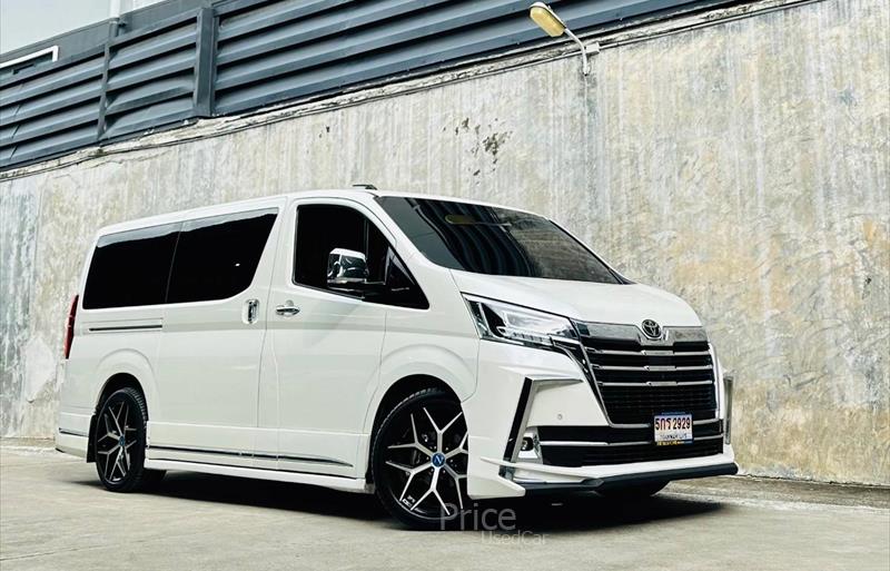 รถตู้มือสอง TOYOTA MAJESTY รถปี 2020